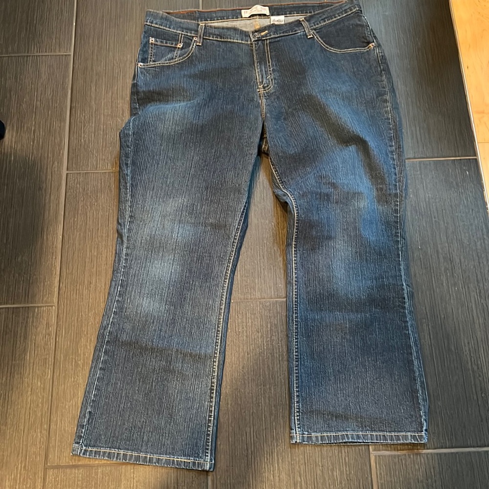 Levi’s Strauss signature, jeans boot, cut size 20w net